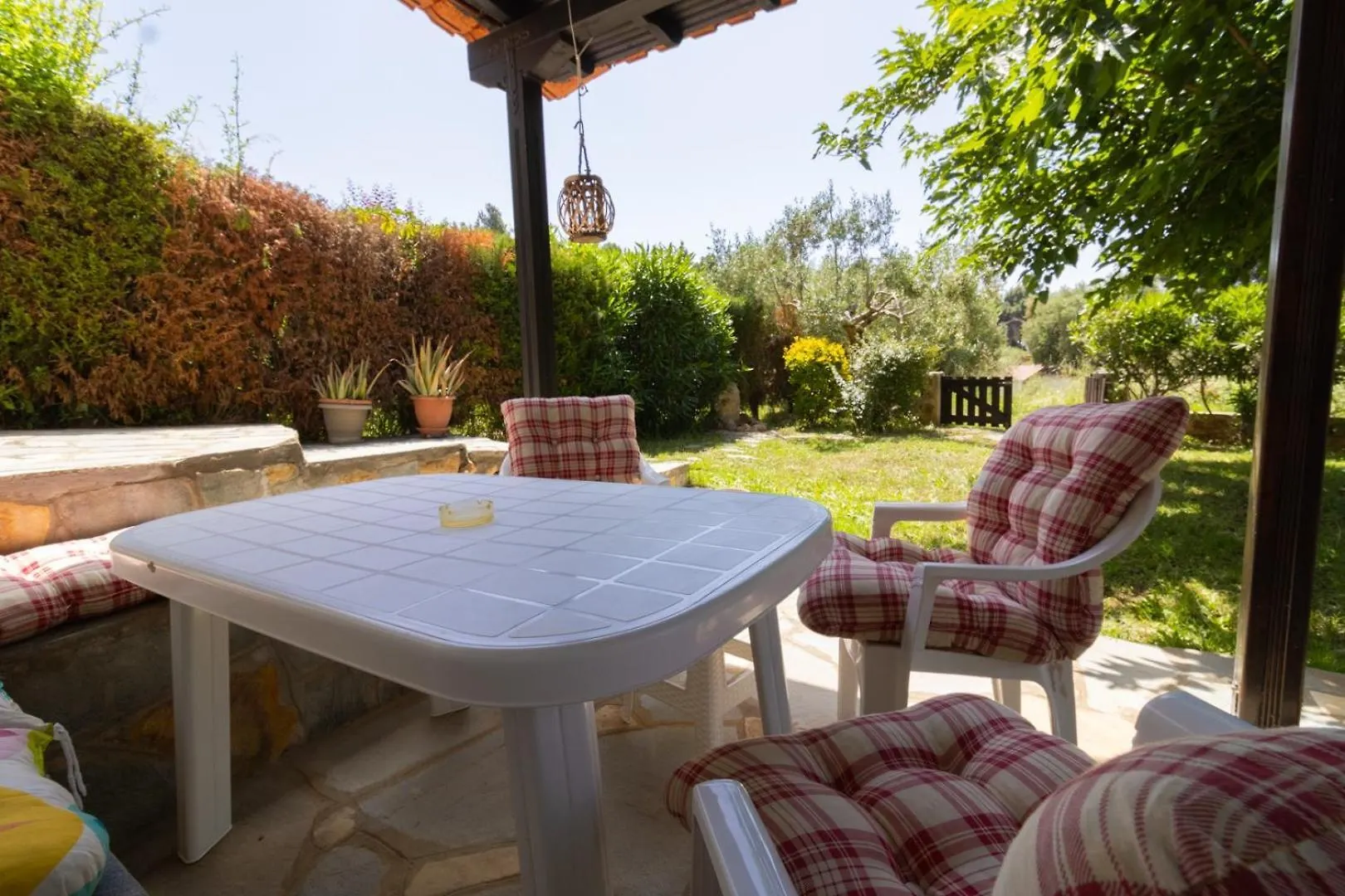 The Chain Well Maisonette Nikiti  Holiday home